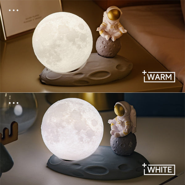 Original Sitting Astronaut & Moon Lamp™